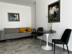 Bright apartment near the port and City Of Arts and 10min from the beach super soundproof